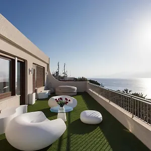 reggio-suite.taorminaitalyhotels.com/